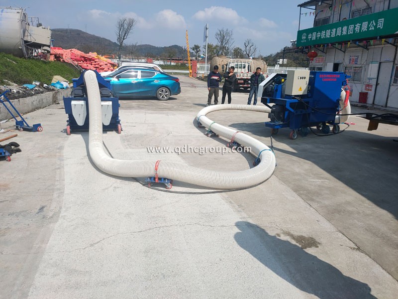 路面拋丸機(jī)作業(yè)現(xiàn)場